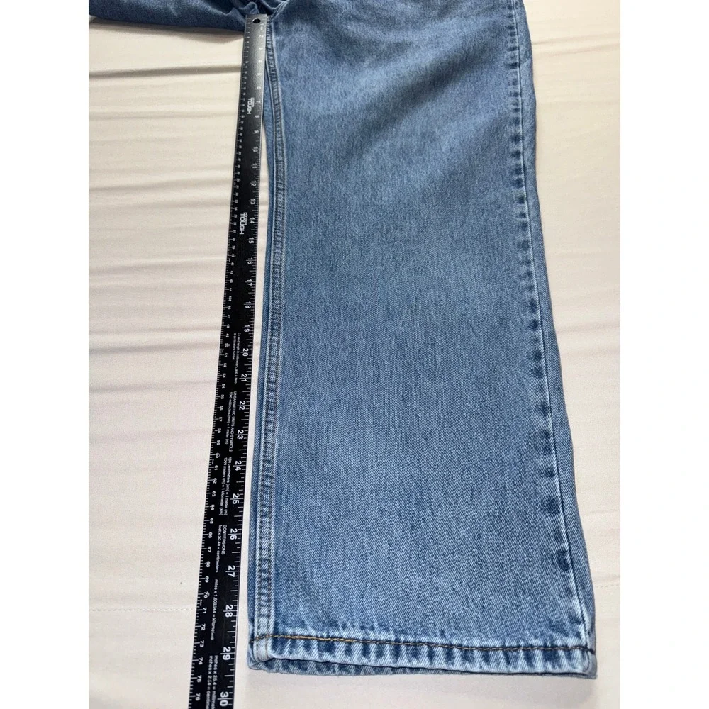 Levi's 550 Relaxed Fit Jeans Mens 42x30 Medium‎ Wash Blue Denim (Spot on Leg)